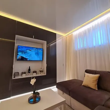 Apartment Luxury Studio By The